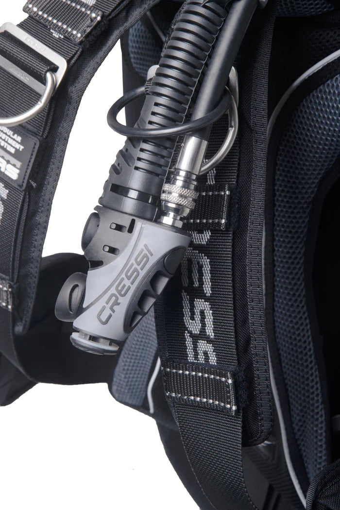 Laden Sie das Bild in Galerie -Viewer, Cressi Aquawing Plus + Bleitaschen