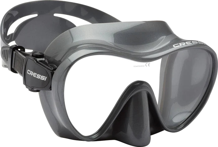 Laden Sie das Bild in Galerie -Viewer, F1 versch. Farben - Tauchmaske von Cressi
