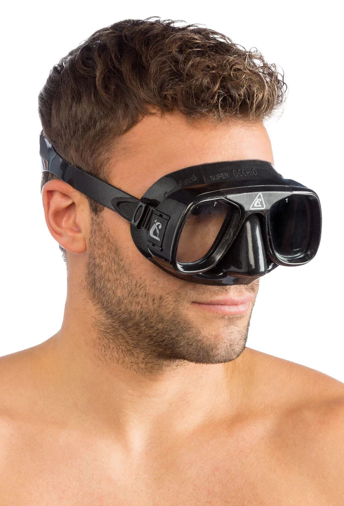 Laden Sie das Bild in Galerie -Viewer, Superocchio - Tauchmaske mit geringem Innenvolumen