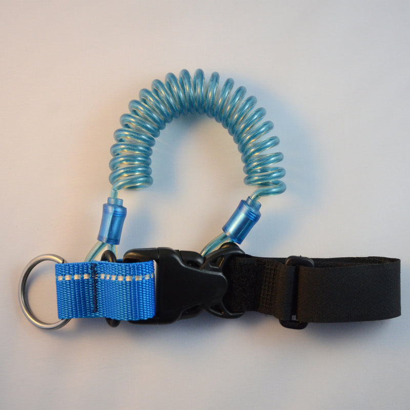 Laden Sie das Bild in Galerie -Viewer, Edelstahl Spiralkabel mit einer individuell einstellbaren Velcro Handschlaufe und Inox Splittring 32mm