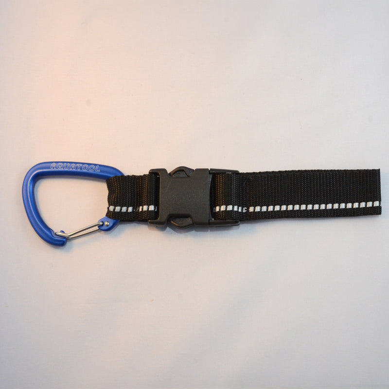 Laden Sie das Bild in Galerie -Viewer, Alu Karabiner blau 80mm mit einer Schnellverschluss Schnalle