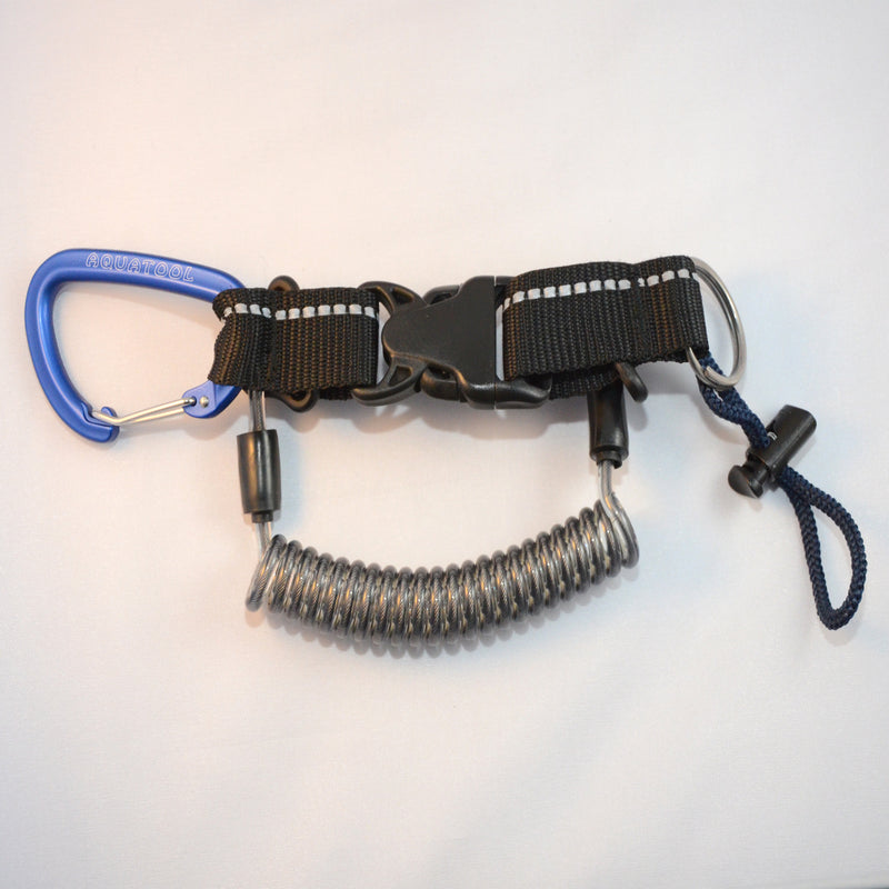 Laden Sie das Bild in Galerie -Viewer, Edelstahl Spiralkabel mit einem blauen Alu- Karabiner, Inox Splittring 32mm, Kordelschlaufe und Stopper