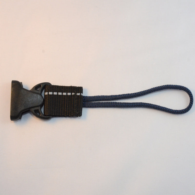 Laden Sie das Bild in Galerie -Viewer, Weibliche Schnalle mit einer universell einsetzbaren Kordschlaufe