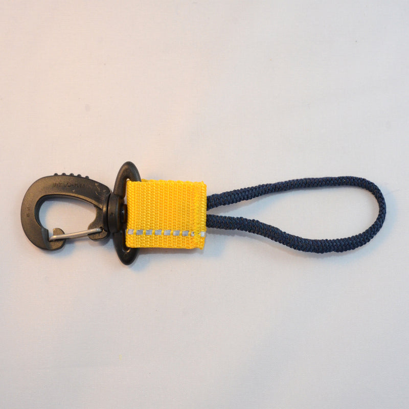 Laden Sie das Bild in Galerie -Viewer, Karabiner drehbar mit einer universell einsetzbaren Kordschlaufe