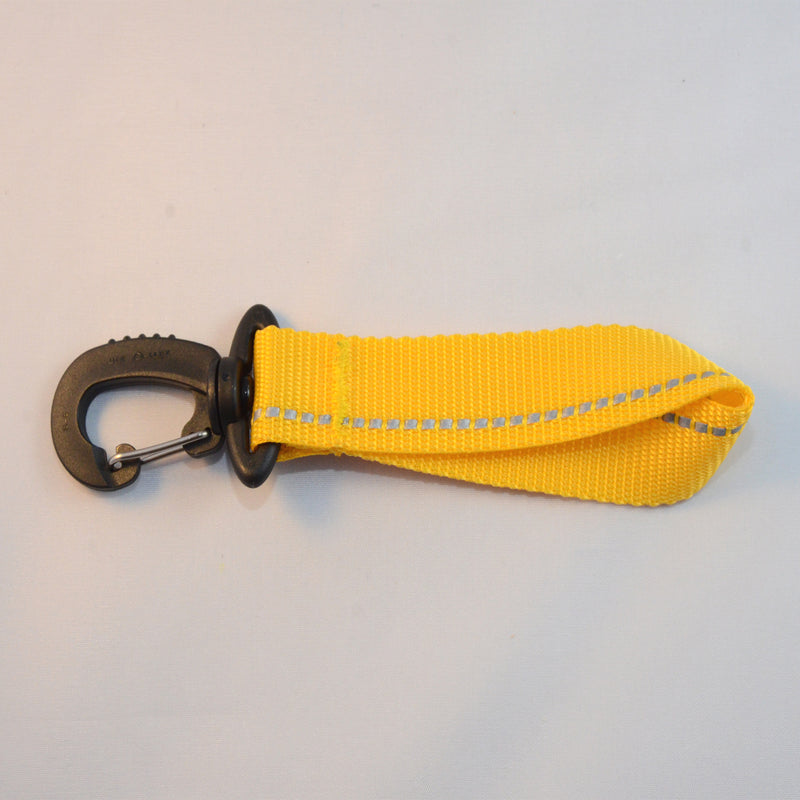 Laden Sie das Bild in Galerie -Viewer, Karabiner drehbar mit einer universell einsetzbaren Gewebeschlaufe