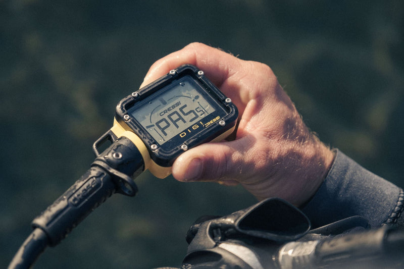 Laden Sie das Bild in Galerie -Viewer, Cressi Digi - Digitaler Manometer